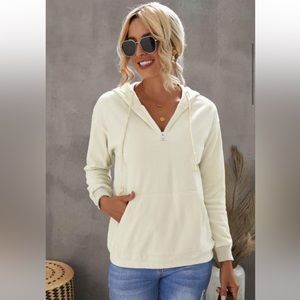 •NWT•L-XL•ZEN LILY FURRY SOFT CREAM HALF ZIP-UP HOODIE•NEW